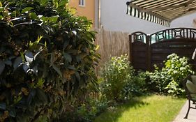 Fresh Apartment With Terrace + Free Parking